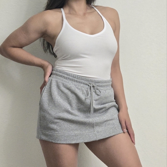 Fabletics White Tank - Picture 3 of 3